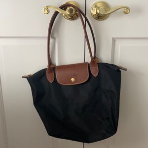 Black Small Authentic Long-champ shoulder Tote “Le Piliage” collection